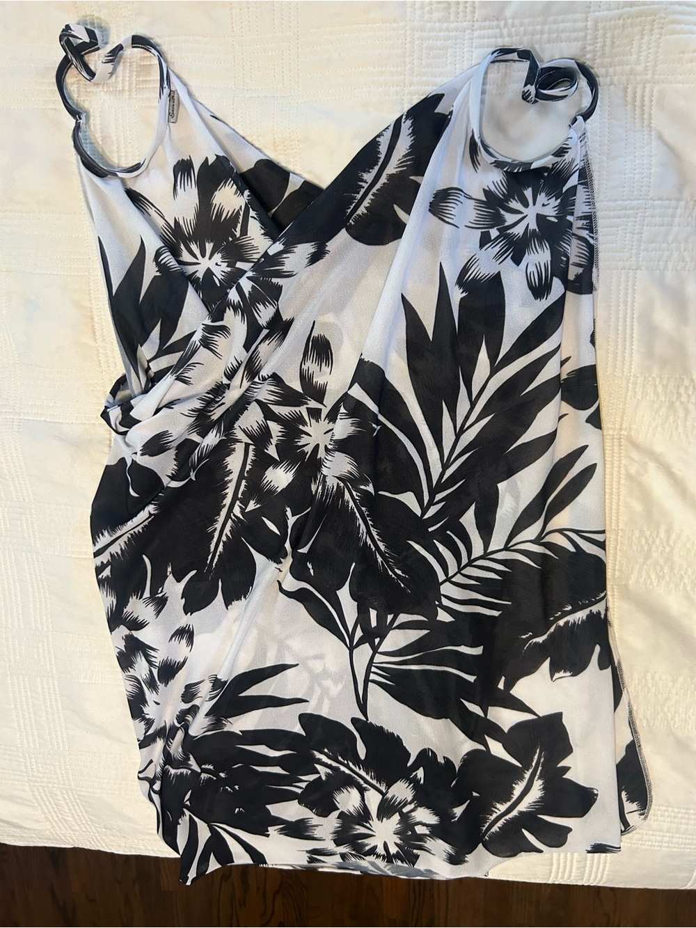 Black & White Floral Print swim wrap cover up
